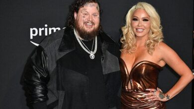 Jelly Roll e Bunnie Xo participam do 58º Prêmio Anual da Academia de Música Country